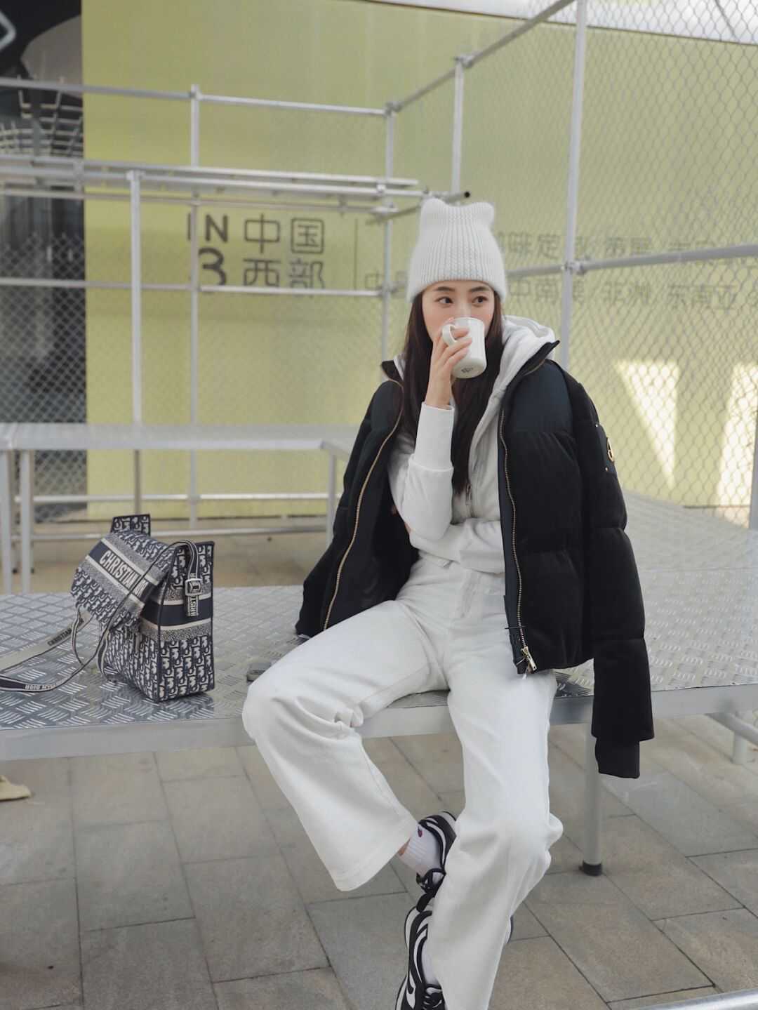 造型 冬天一定别错过这“四”套造型,保暖温柔有格调,妈妈见了都喜欢