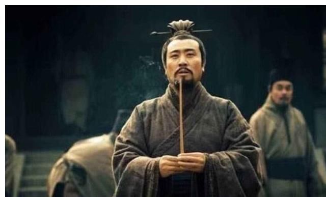 三国此人最无情?手段比曹操还要绝,刘备却替他叫好!