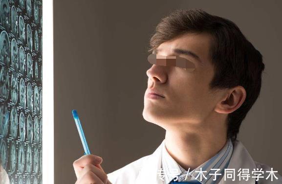 医生|假如亲人得了绝症,到底是治还是不治?一位当医生的儿子这样选择