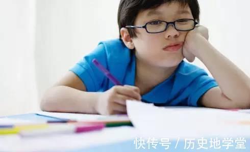 孩子|为啥男孩在某些方面不如女孩?和“开窍晚”有关系,别误会了孩子