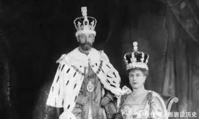她是最奢侈的王后,大婚时脖子被珠宝压弯,全身佩戴802克拉钻石