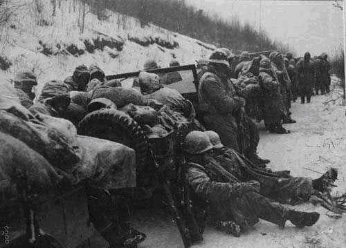 美军指挥|为何志愿军中枪不倒?美军发出疑惑,看到这一幕美军都明白了