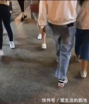 |搞笑GIF:妹子,你是个有才华的人,就是太贪玩了!
