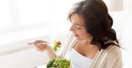 零食|孕期,孕妇尽量多吃4种“零食”,或许对母子都好