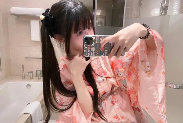 不遮脸的蔡萝莉才是真正的女神 鼻子明明很漂亮图1