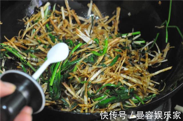 筷子|比花生米更香,比薯条更脆,3块钱做一大盘,清爽入味儿子吃嗨啦