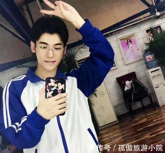 太帅|儿子长太帅看着心烦,宝妈吐槽自家娃,网友这样的烦恼我也想有