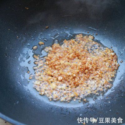 回味无穷的蒜蓉粉丝蒸娃娃菜来拯救你的胃