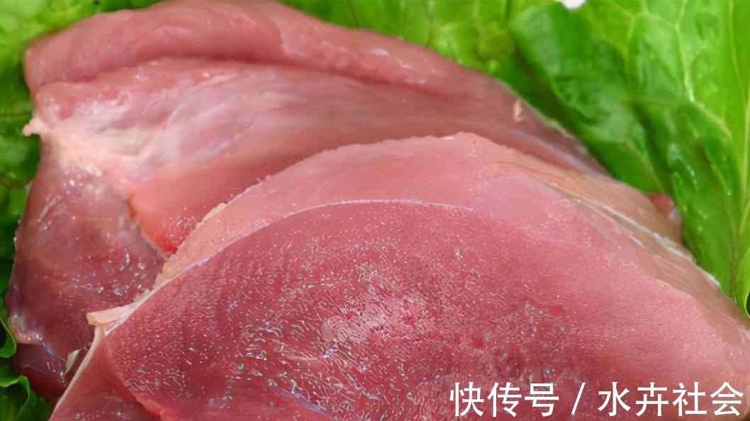 买猪肉时,聪明人专挑这4个部位!肉质嫩口感好,肉贩子直呼内行