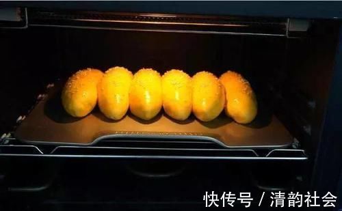 面包|用苹果当馅做的美食，我和孩子尝一口后抢着吃，天天吃也不够