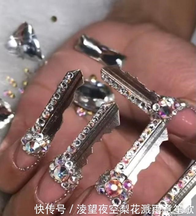 gt小长假不看点沙雕图怎么过!这世上竟有如此沙雕的手办!