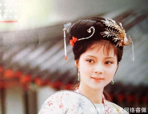 《红楼梦》宝玉被打宝钗深情表白, 黛玉放下了骄傲!