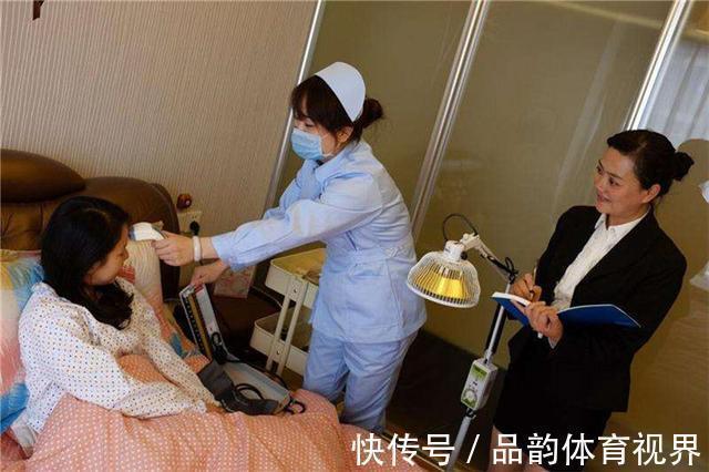 晓敏|进产房后到底有多尴尬?顺产宝妈:脱下裤子,这才只是开始