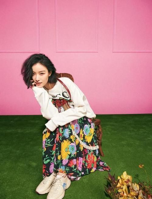 卷发|今年最心动的5款发型,超显脸小还不挑人,给你的气质加分