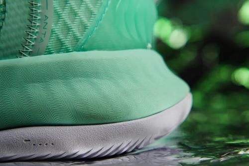 贩子|罕见没有被贩子炒上天的国产实战!为何它200多就能入手?