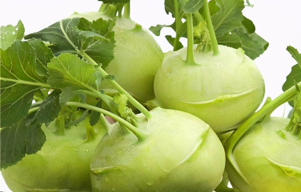 食物|女性到了中年,常吃三种食物,排毒护肤,延缓衰老肌肤细腻又光滑