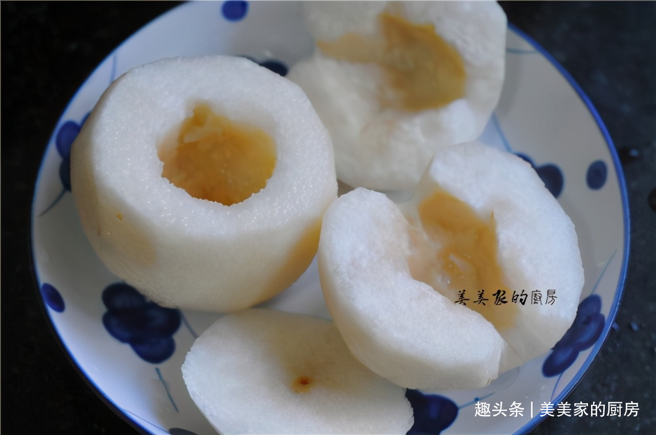秋天解燥首选它,胜过滋补汤,搭配糯米入锅一蒸,超滋润!