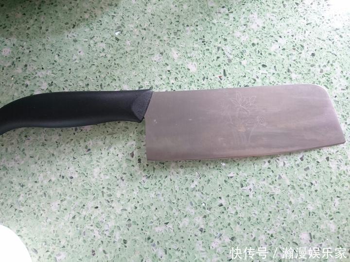 不管菜刀多钝多旧,只需涂点“小调料”,立马锋利无比,去试试