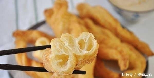 炸油条|炸油条不用发面，放一天都不皮，孩子都吃不够，赶紧收藏吧！