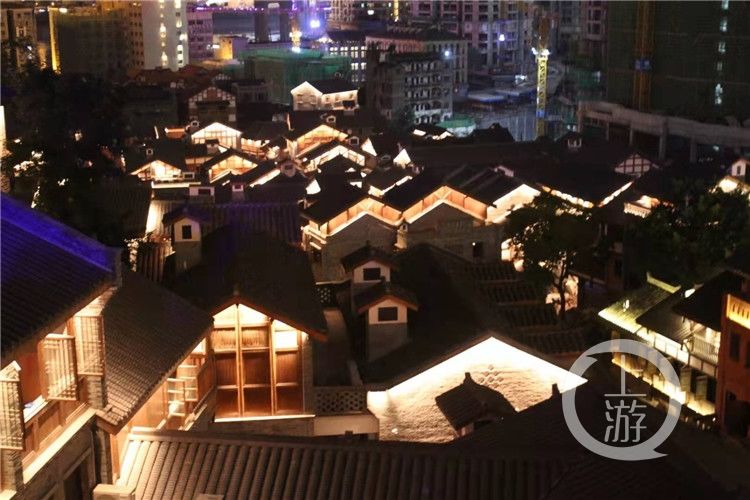 母城|以光绘山城！十八梯开启“夜景模式”