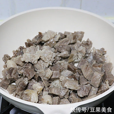 红烧酱油|我家夏天只做红烧牛肉，给啥都不换，吃了流口水