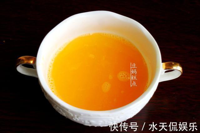 无油无糖，还不用揉面！这款粗粮面包，简单快手，健康又味美