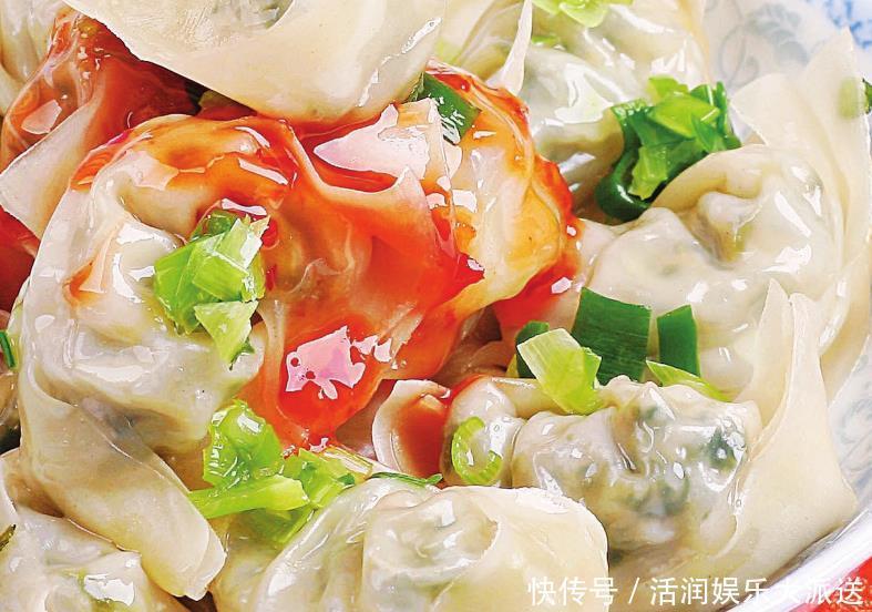好吃|馄饨换个花样吃,简单一蒸五分钟出锅,鲜香料足,比饺子还好吃