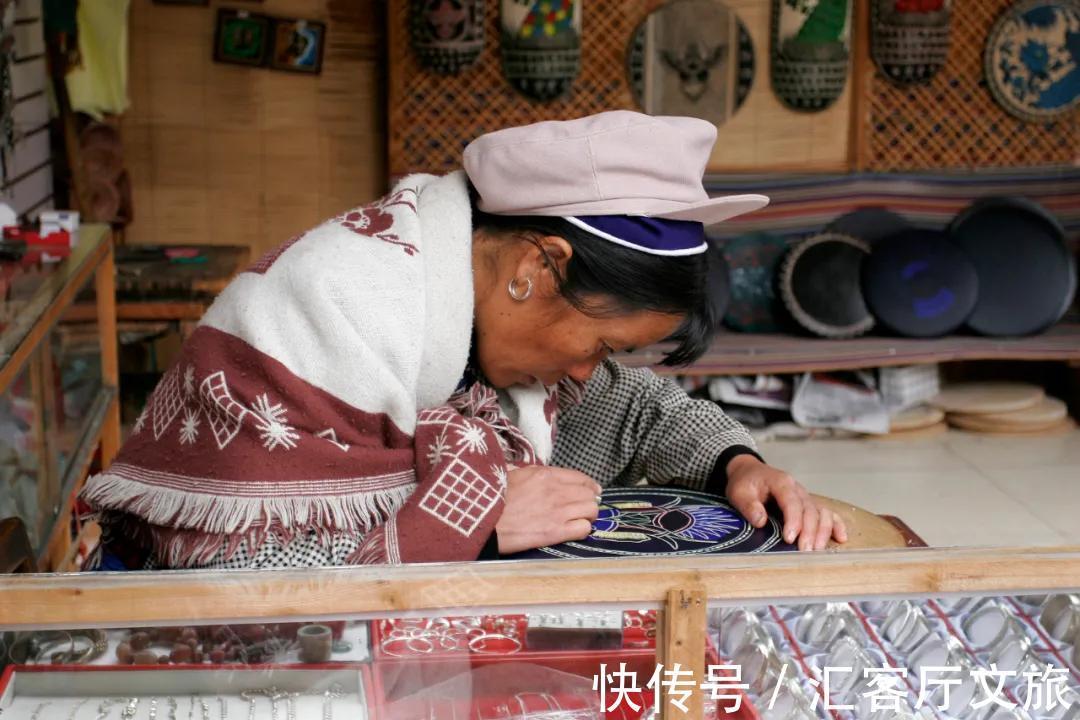 黑龙潭|韵味不输江南，安逸媲美成都，闲了就去这座“慢小城”小住几日！