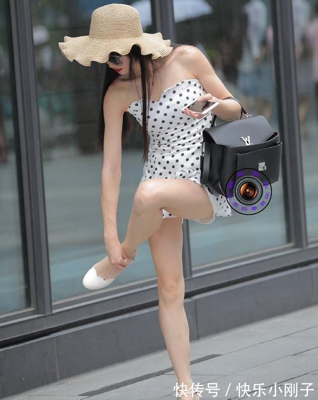 腰带 连衣裙的紧身穿搭,还透着微微的优雅温婉,轻松变女神