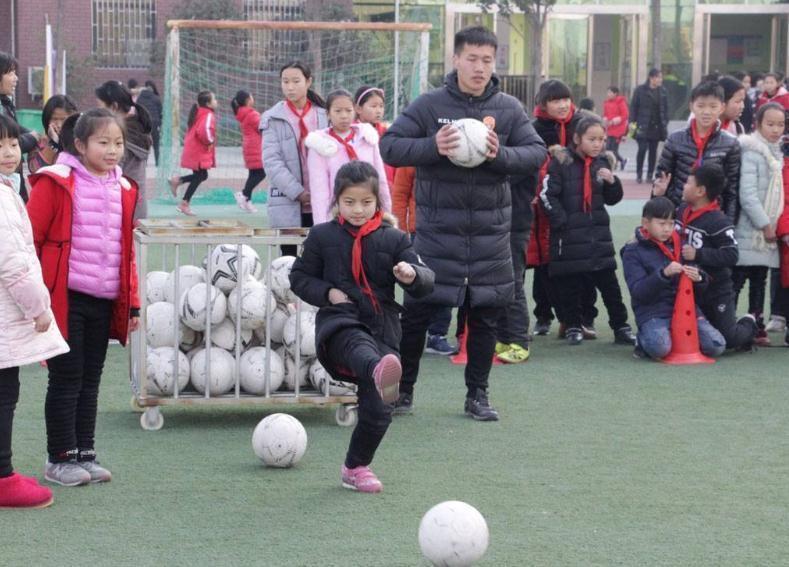 家长|孩子骨骺线闭合前,会发出3个信号,若提早发现还能多长5厘米