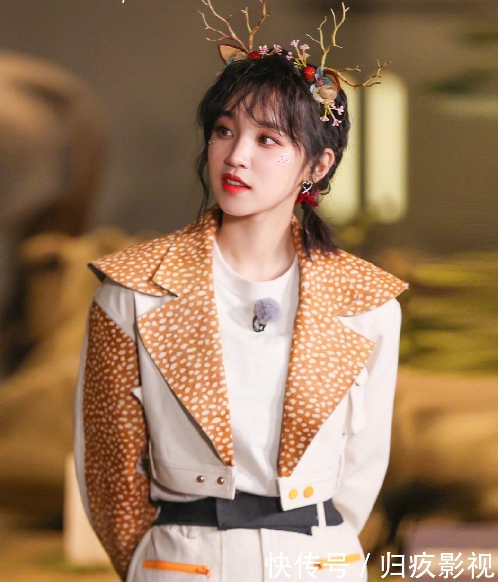 黄旭熙 本期《跑男》宋雨琦回归成唯一看点,却遭baby粉丝炮轰,游戏无聊