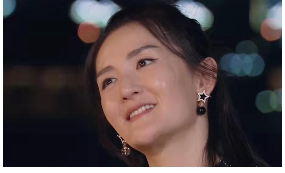 谢娜|芒果台中秋晚会太冷清！谢娜产后首秀状态不佳，去流量后收视暴跌