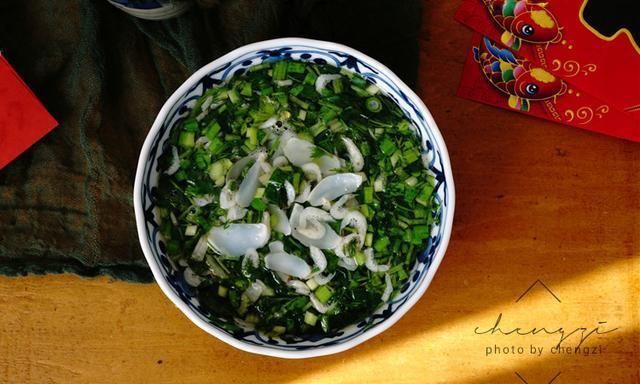 正月初七也称“人日”,记得吃七菜羹,每菜都有寓意,讨个好彩头