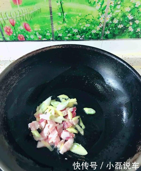 我家|土豆加茄子,学会这样做,再不想吃肉了,我家隔三岔五吃,比肉香