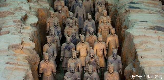 秦始皇兵马俑用真人烧成一尊''诡异''的俑人,揭开了千年谜底!