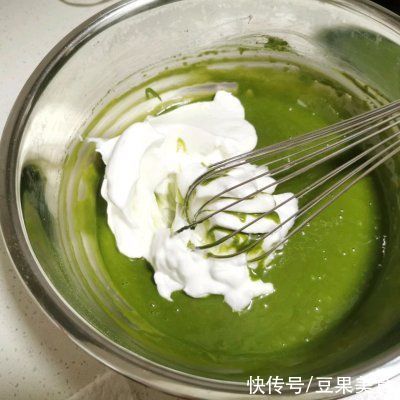 可可蛋糕卷|颜值爆表的抹茶蛋糕卷面包