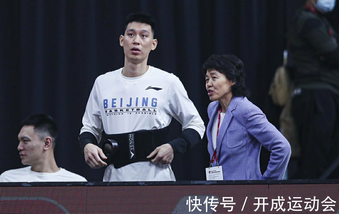 首钢|网传:北京首钢试图招募广东核心?秦晓雯与赵睿握手,笑脸相迎