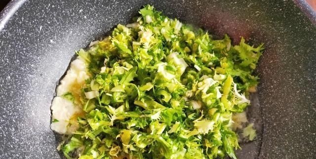 美味|这菜浑身都是宝，上火便秘就怕它，加个鸡蛋炒一炒，营养又美味