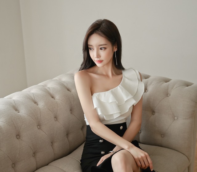 礼赞|孙允珠高清美图约克王室层叠夏荷礼赞鱼尾裙