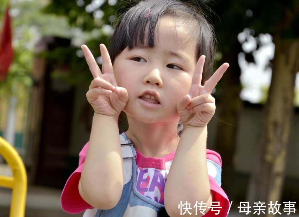 家长|护士口误说错孩子性别,家长前后像换了个人,引人深思