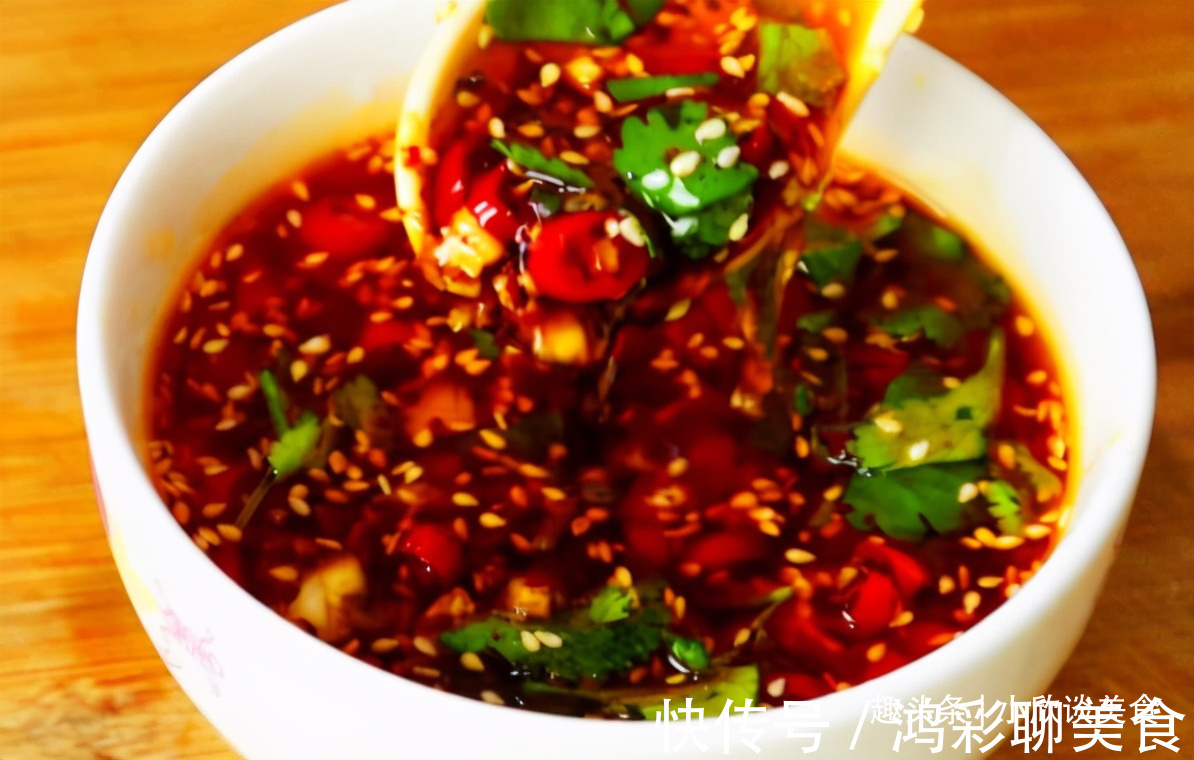 凉拌汁|夏天做凉拌菜,不管是啥菜,有了这碗“万能凉拌汁”,酸辣又好吃