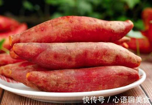 保存红薯,直接放地上是错的,教你一招,半年都不坏,越放越香甜