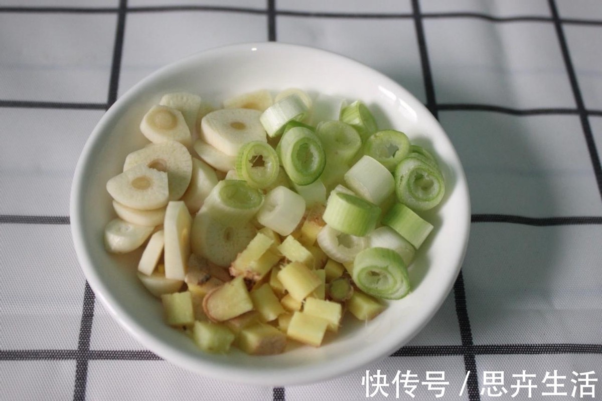 配菜|1根丝瓜,半斤毛豆,教你做这道夏日清凉小菜
