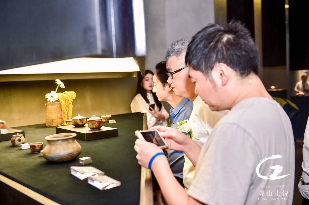 马一平|“观止”艺术展揭幕，川渝画家与中国台湾陶艺家“珠联璧合”