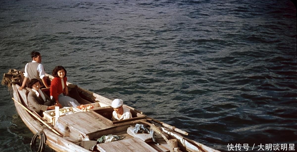 本某地|旧影拾记:1950年代,日本的乡村城镇,以及人民的真实生活