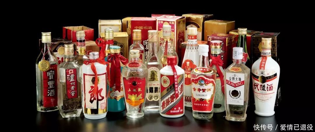 白酒|中国有一类“尴尬酒”,放在货架上无人问,懂行的人却用来送领导