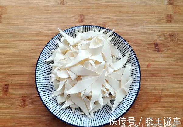 早餐|面片的新吃法,口味清爽易消化,5分钟做好上班族快手早餐