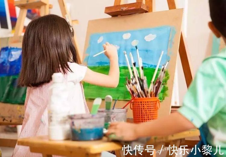 孩子|幼儿园期间要不要报兴趣班?李玫瑾教授给出的建议,揭示最佳答案