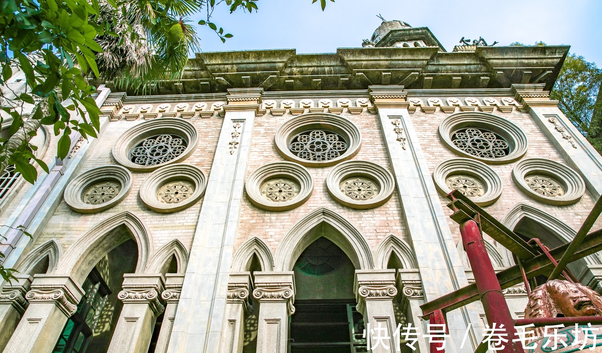 古德寺|武汉古德寺：中国佛寺建筑中的一朵奇葩，可以假装出国的旅拍景点