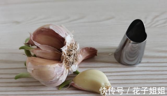 每件不超过10元的10件小物品,是厨房大帮手,赶紧收藏起来!